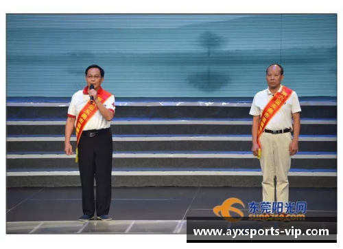 贾成：从球场英雄到社区榜样的蜕变